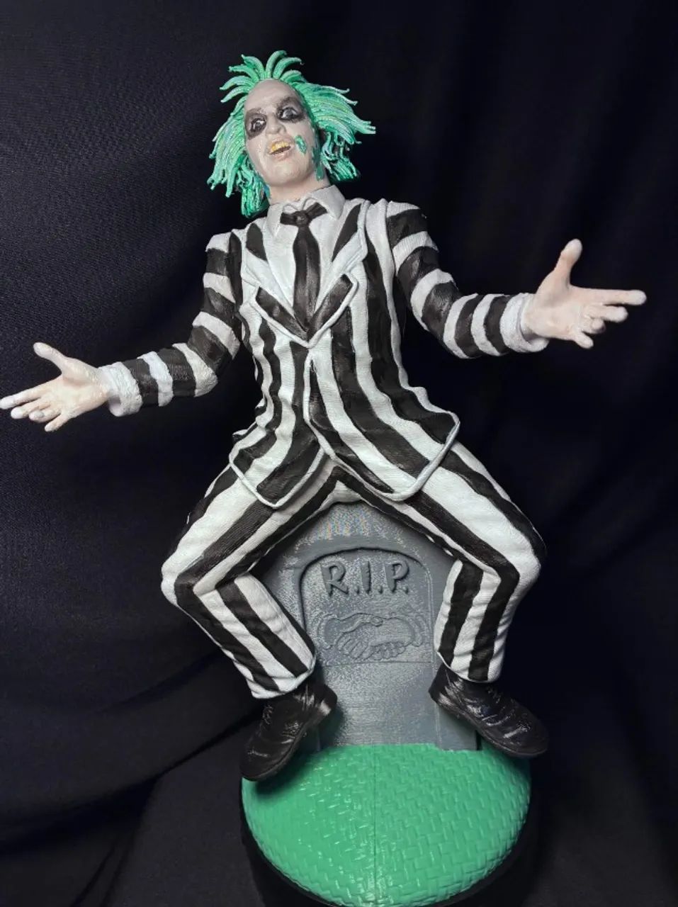 Beetlejuice ou Besouro Suco em 3D e pintado á mão - Foto 2