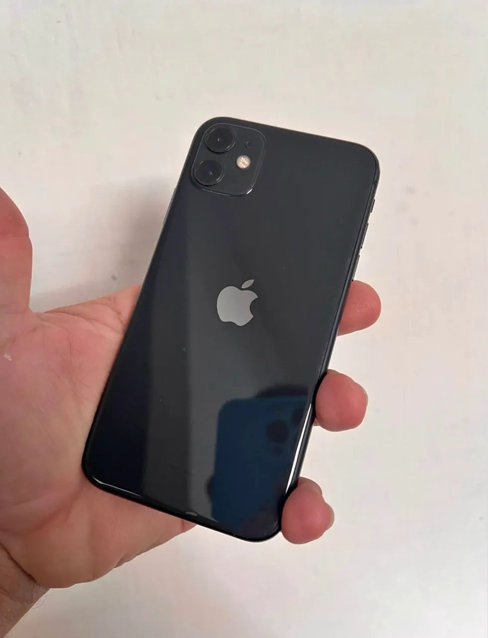 iPhone 11 / 64 gb