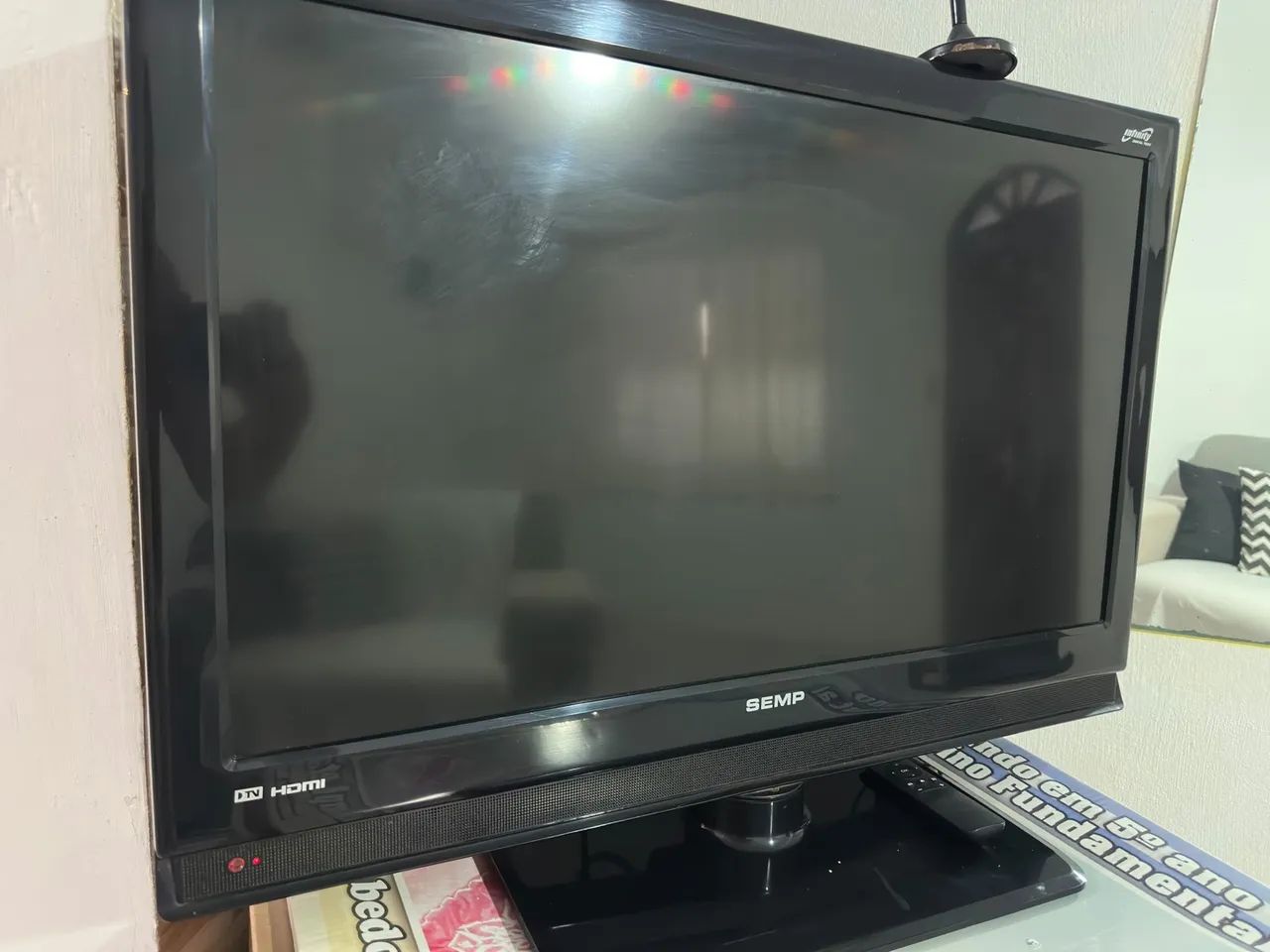 Televisão 32 polegadas (não é smart)