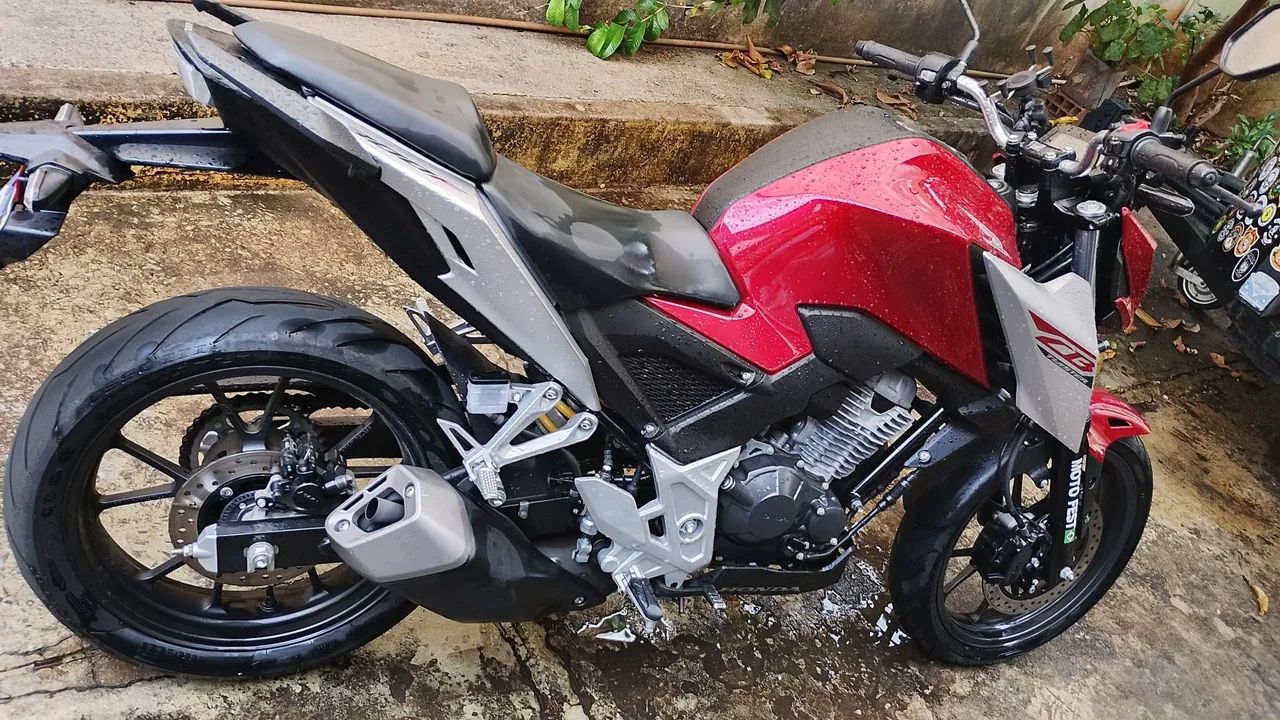 Vendo cb 300 - Foto 2