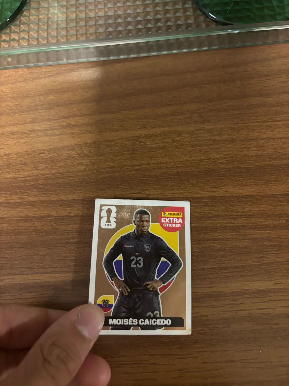 Lote figurinhas: valverde roxa e caicedo bronze  - Foto 3