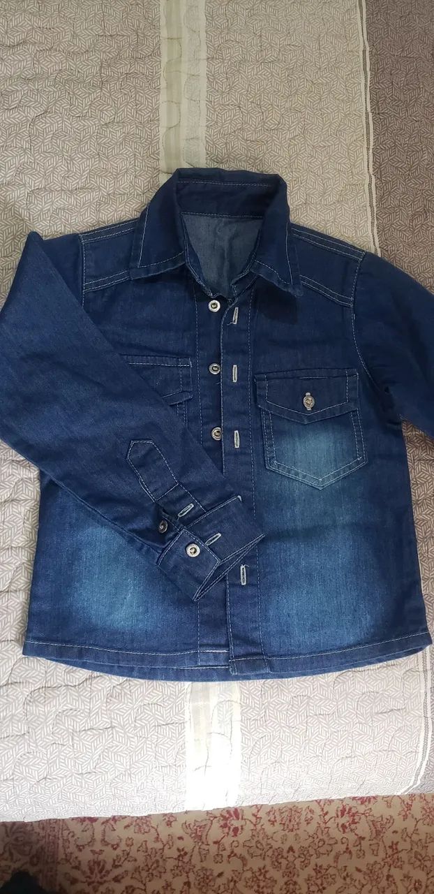 Camisas e blusas tam. 4 anos