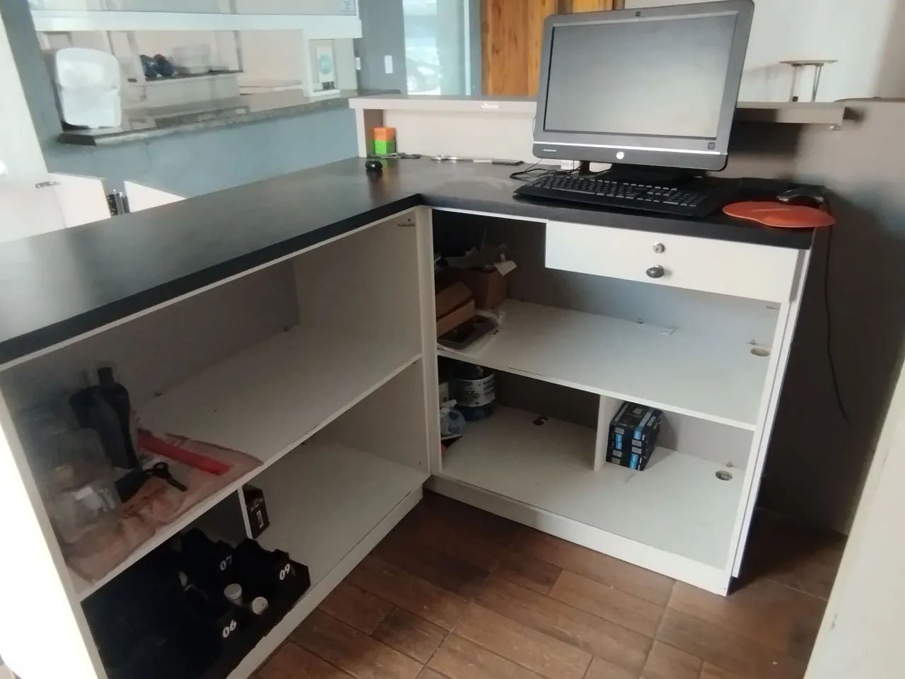 Vendo balcão caixa completo 