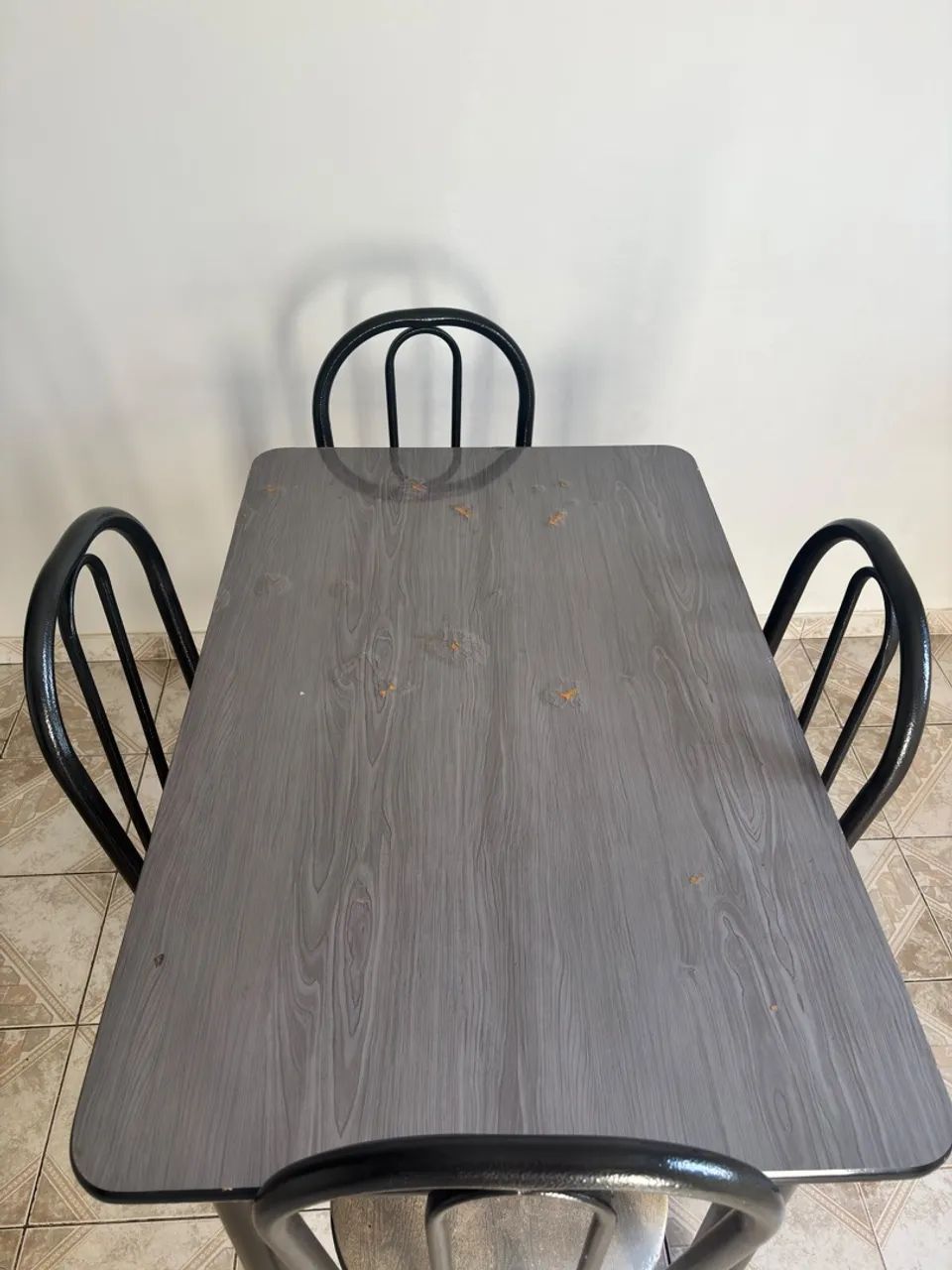 Mesa com 4 cadeiras  - Foto 3