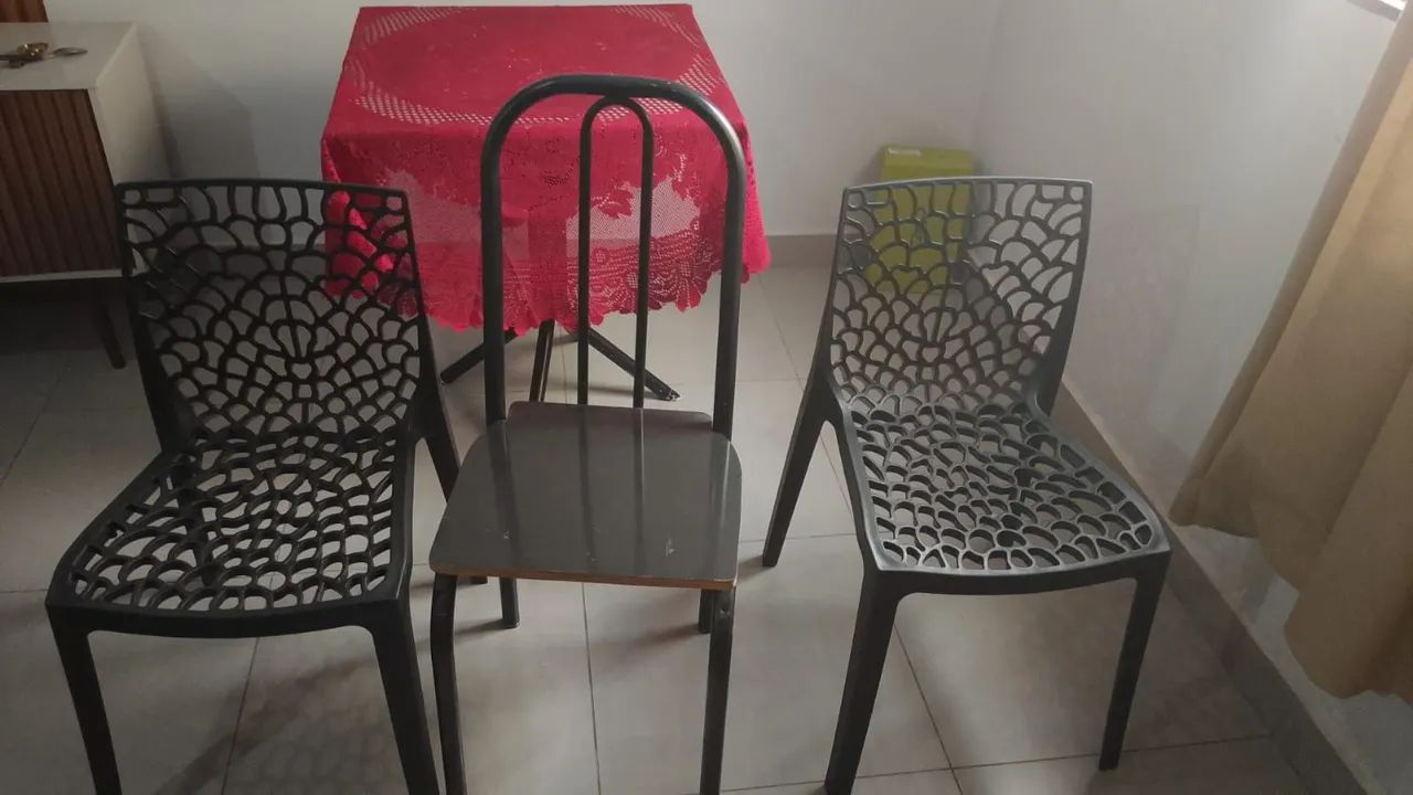 Mesa com 4 cadeiras - Foto 5