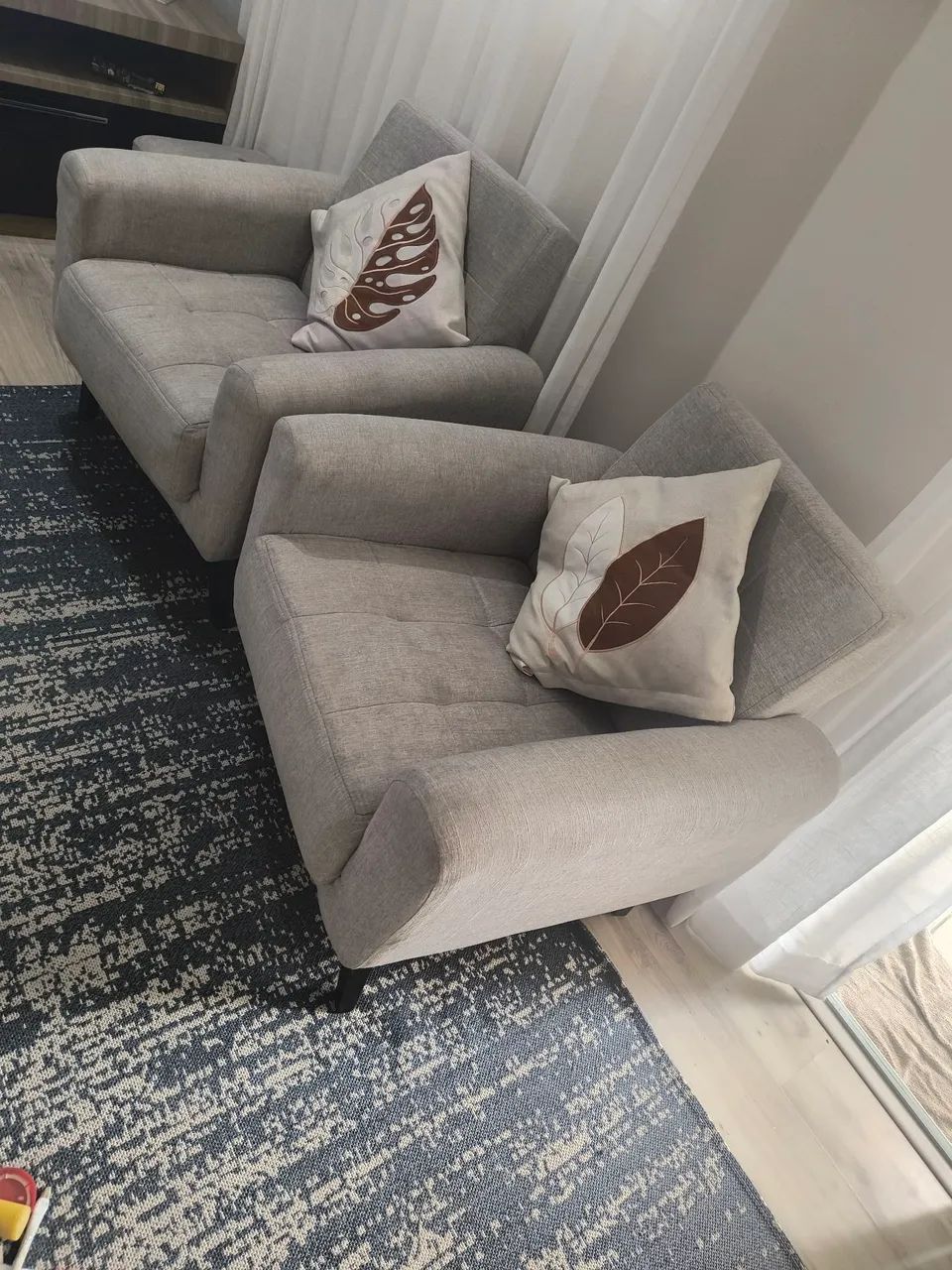 Vendo duas poltronas muito confortável  - Foto 2