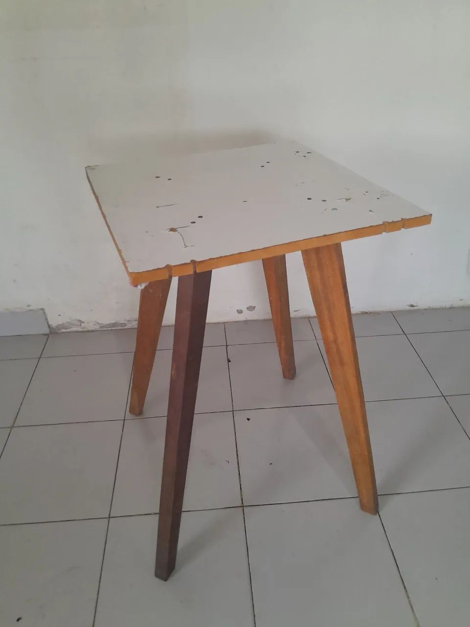 Mesinha de Canto (45x45)