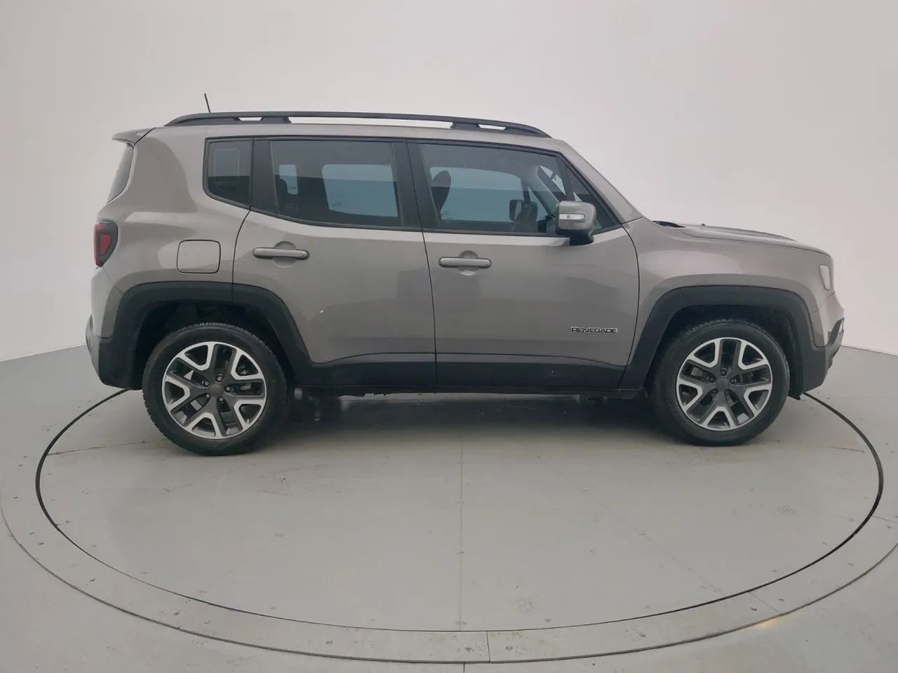 Jeep Renegade Longitude 1.8 4x2 Flex 16V Aut., foto 6 de 18