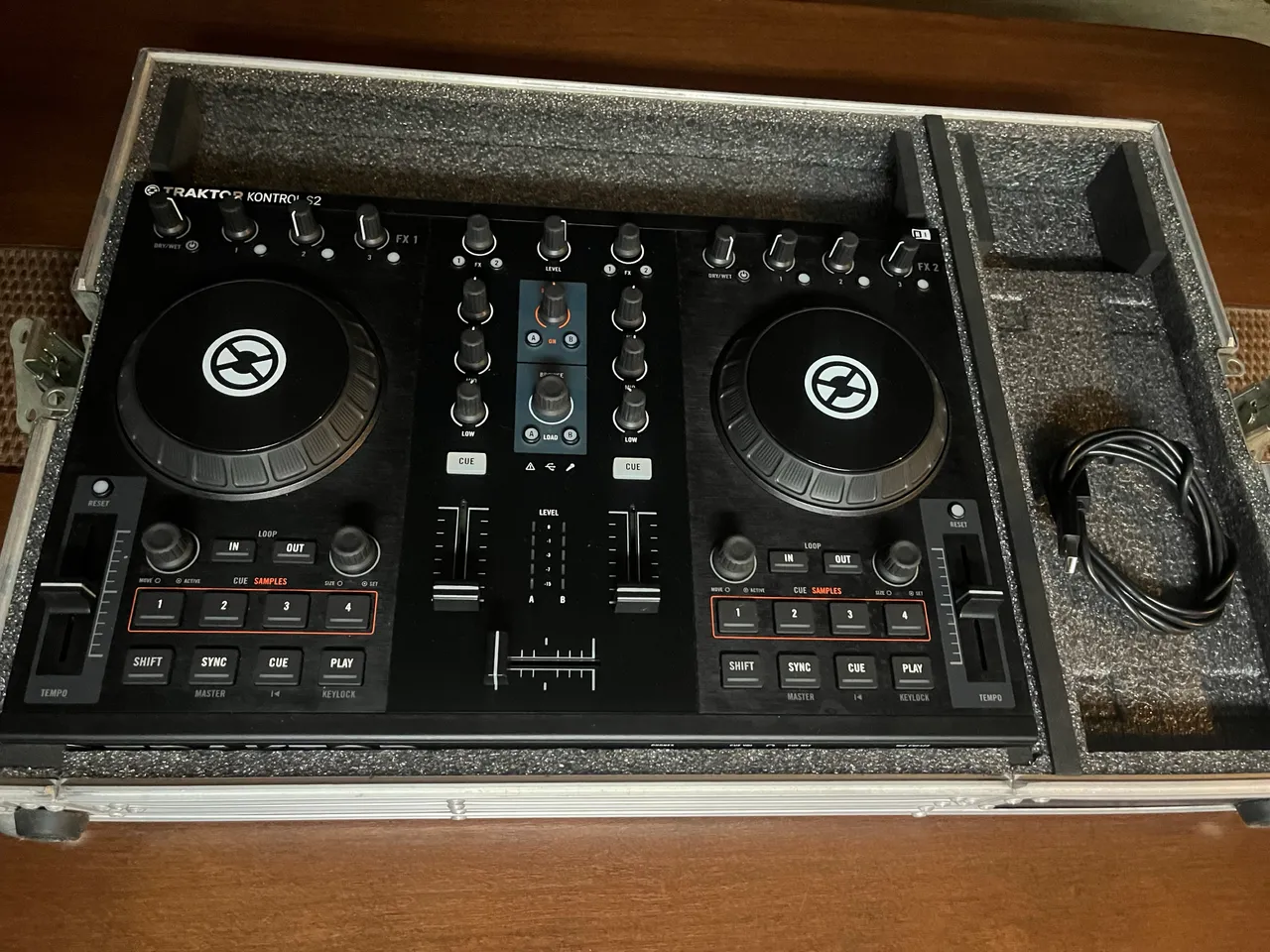 traktor s2