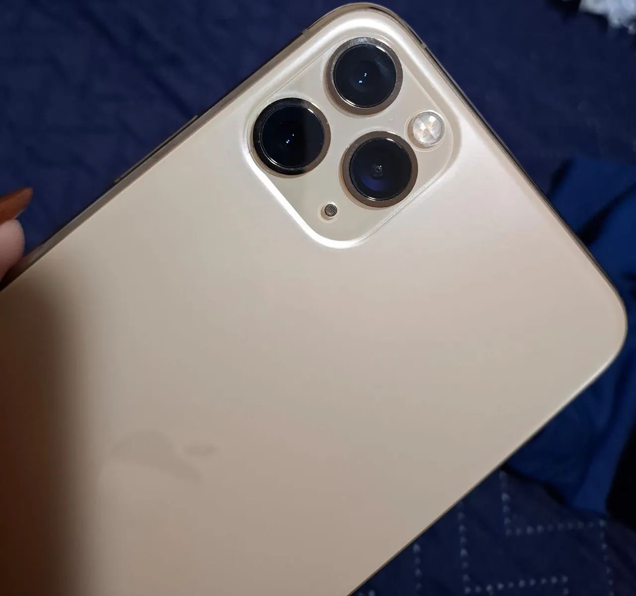 IPHONE 11 PRO MAX 64GB BEM CONSERVADO - Celulares e Smartphones