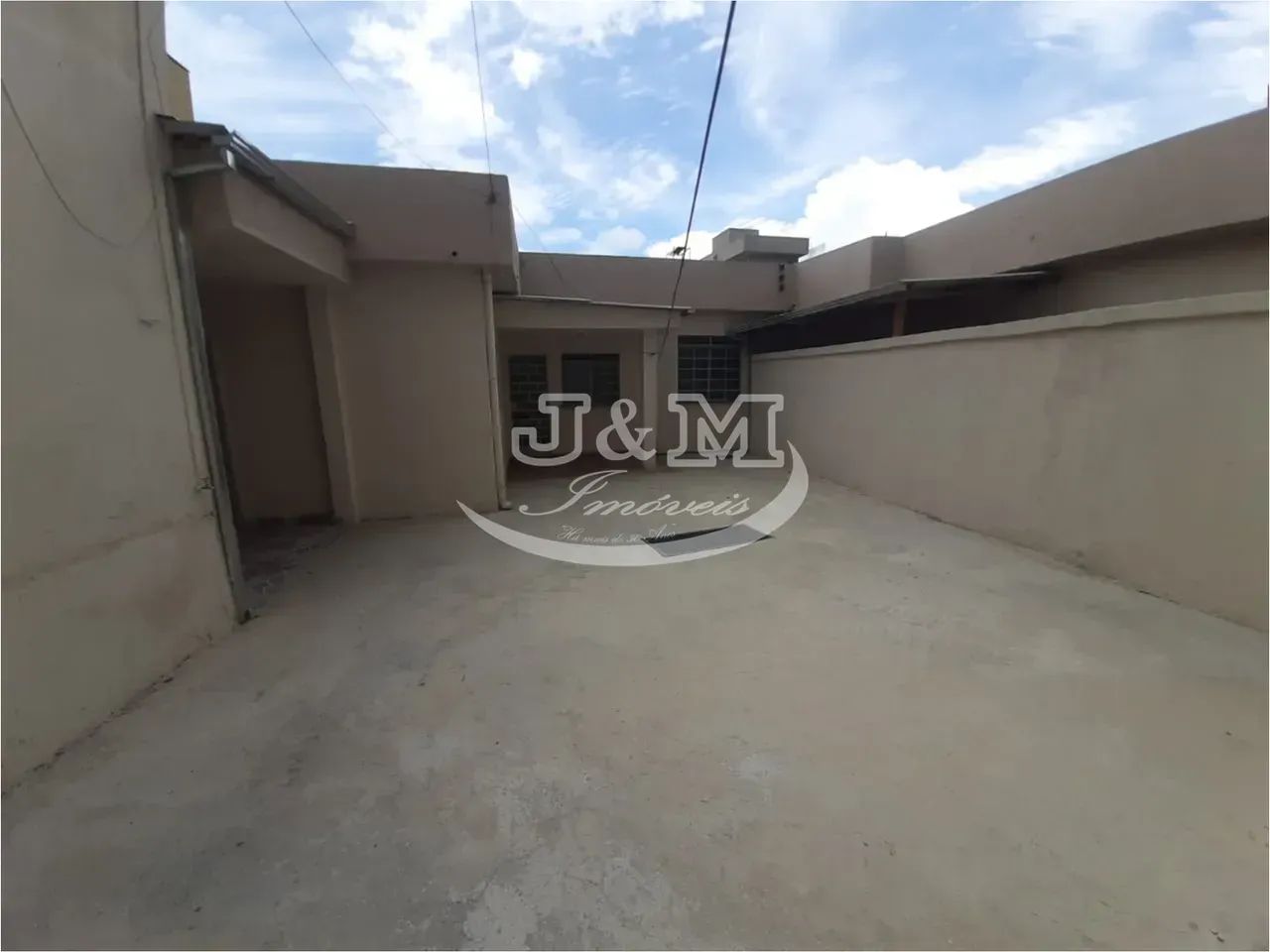 Lote Comercial com 3 Lojas e 2 Casas à venda - Santa Mônica - Foto 3
