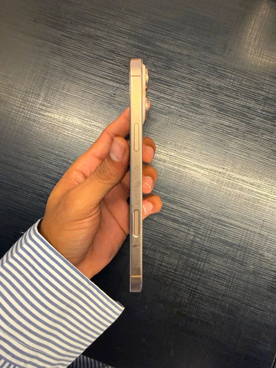 iPhone 16 ProMax 256 Titânio Desert - Foto 2