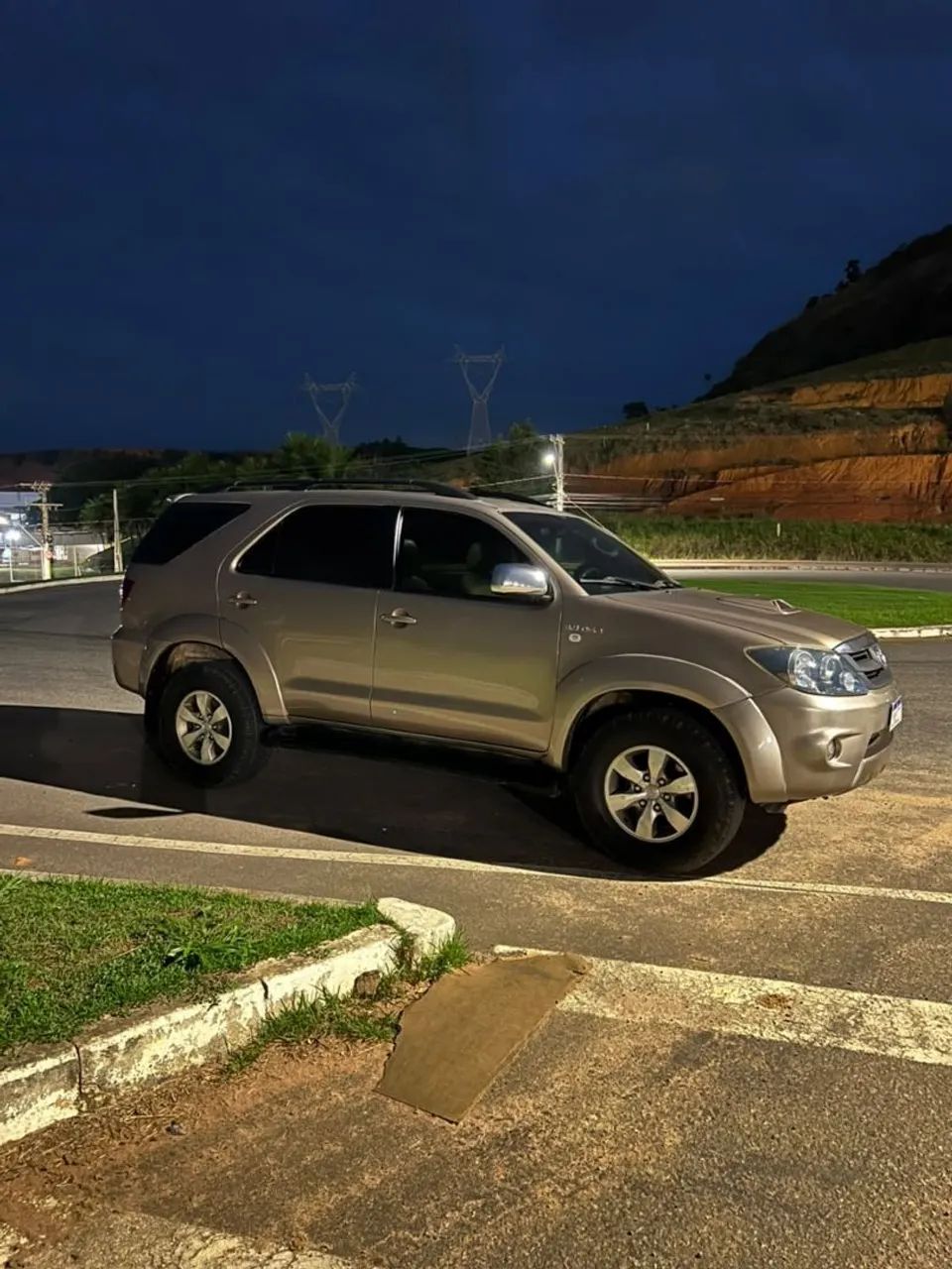Toyota Hilux CD SRV D4-D 4X4 3.0 TDI DIES 2006