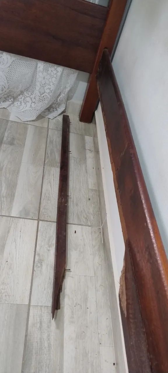Cama de Casal - Madeira maciça - Foto 5