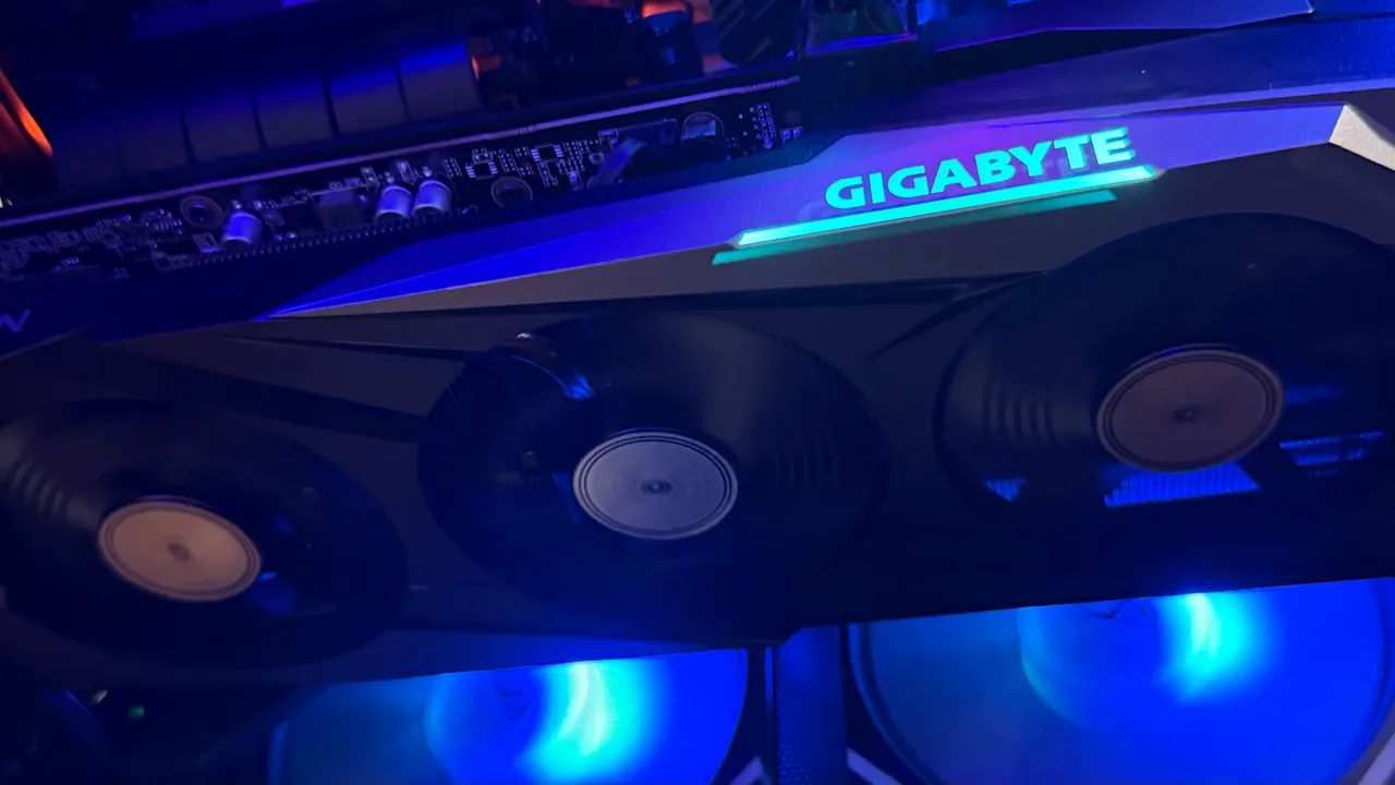 PLACA DE VÍDEO RX 7600 GAMING OC  - GDDR6 - GIGABYTE - zero- na caixa - Foto 4