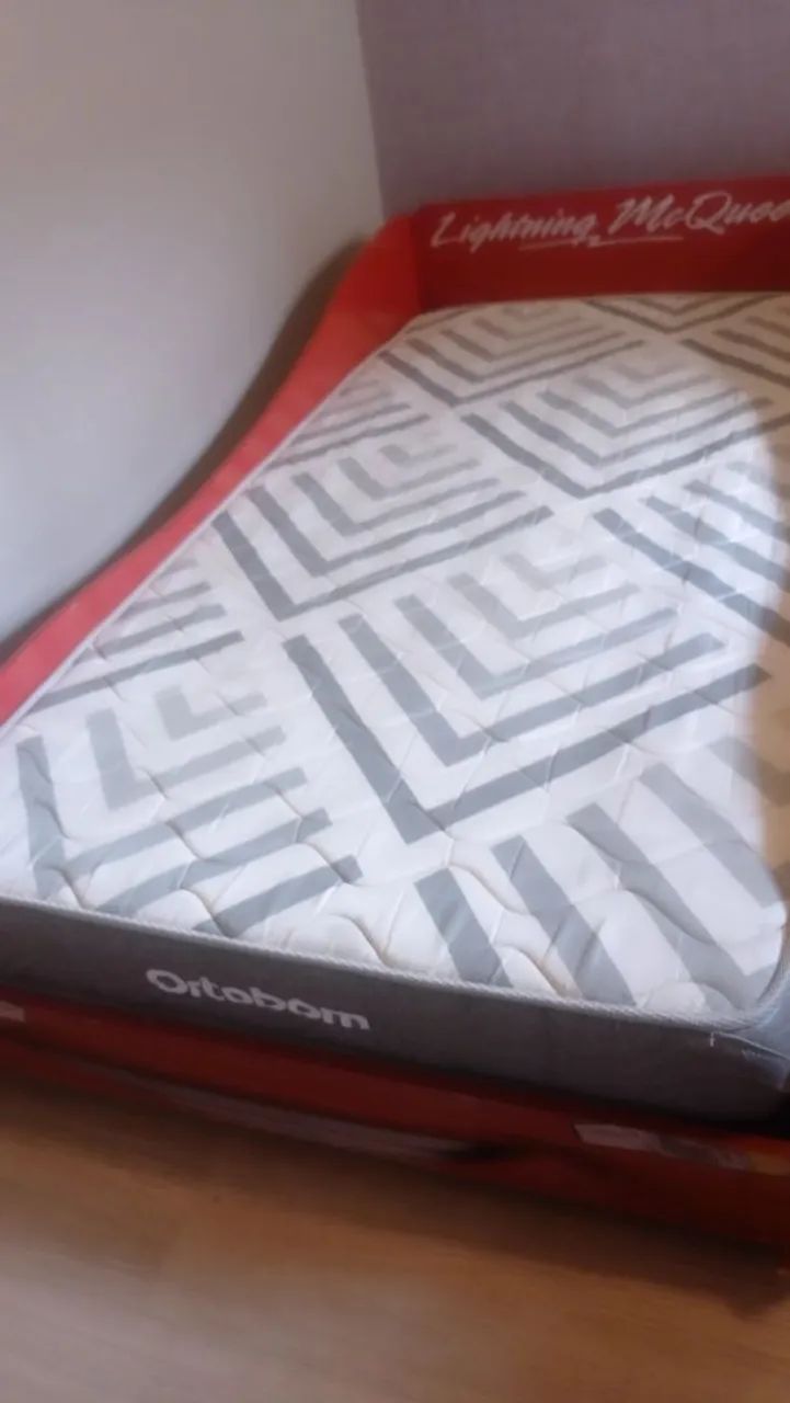 Cama infantil+ Colchão de solteiro Ortobom - Foto 2