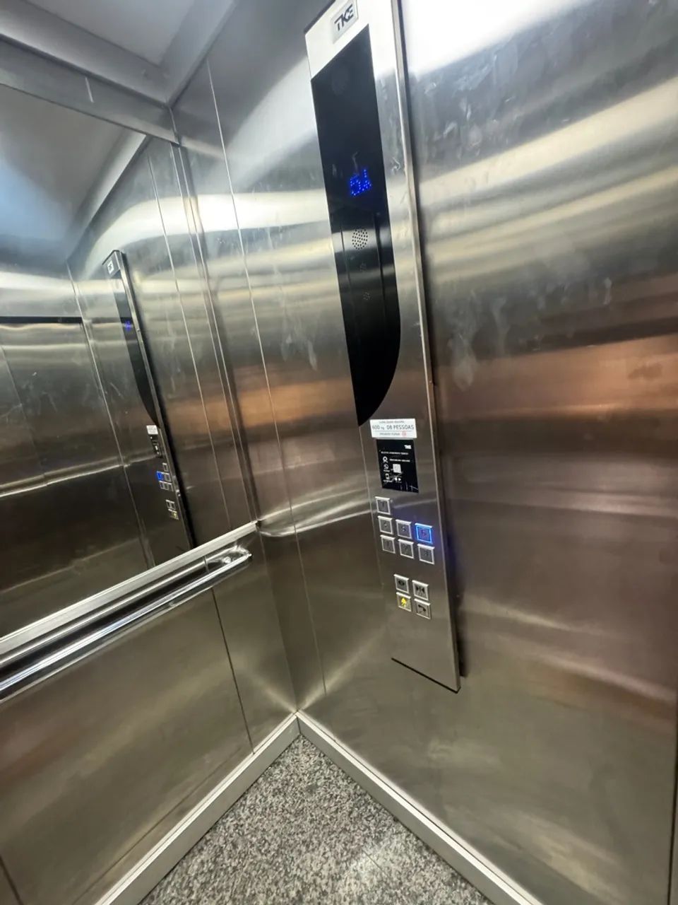 Apto semi mobiliado no Brisas do lago R$ 3200,00 com condomínio  - Foto 4