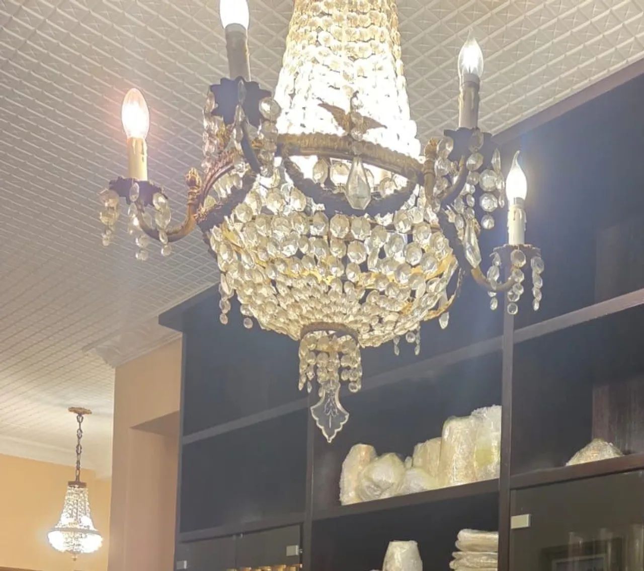 Lustre em Bronze e Cristal - Foto 4