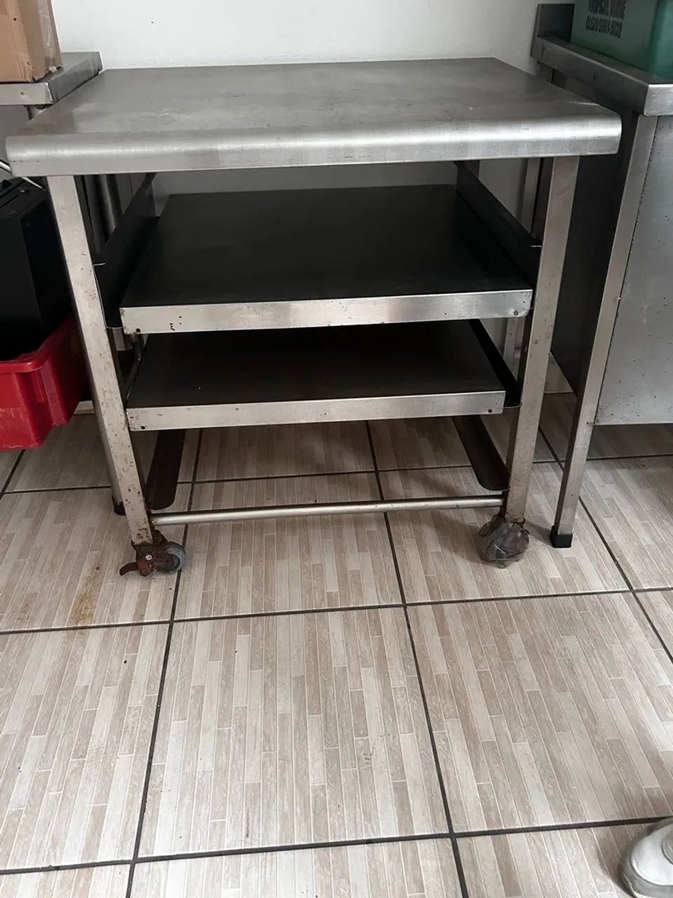 Balcão em inox com 3 prateleiras  - Foto 3