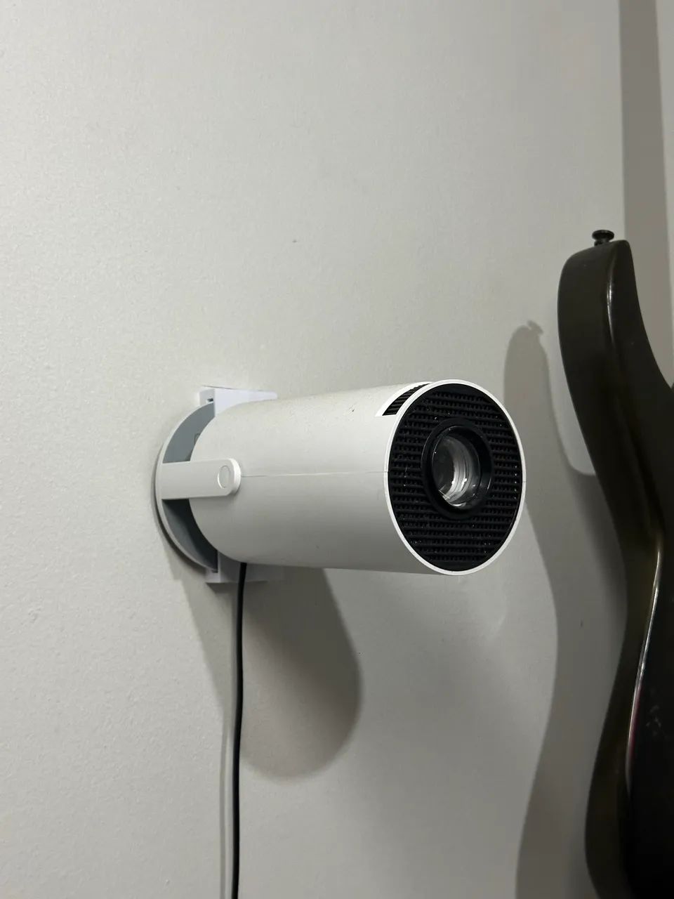 PROJETOR HY 300 **ESTADO DE NOVO** - Foto 2
