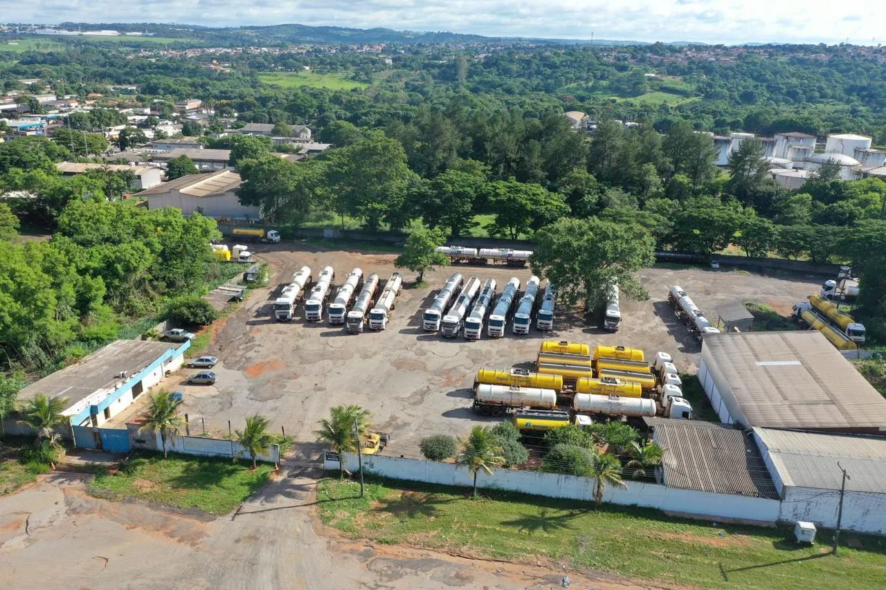 Área comercial - Foto 2