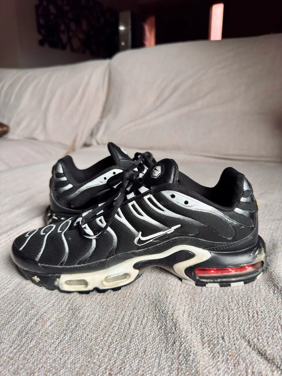 Tênis Nike Air max plus Tn preto e branco - Foto 2