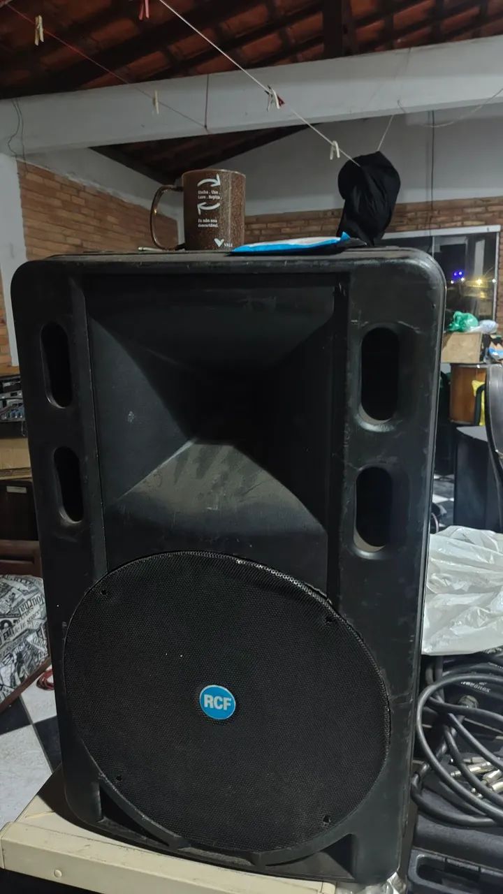 Caixa rcf ART500 modificada 