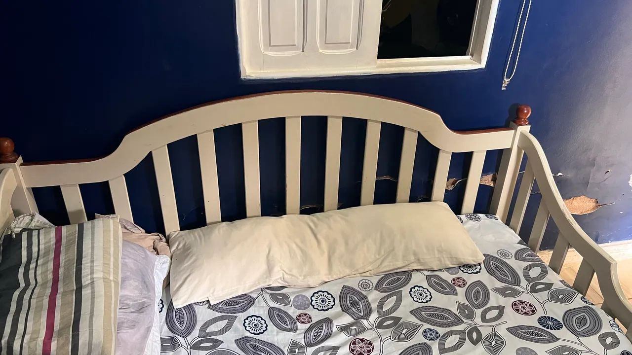 Sofá cama bicama, com colchão, madeira maciça 