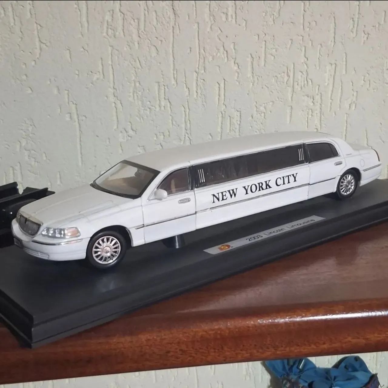 Lincoln Limousine 2003 Miniatura Mini