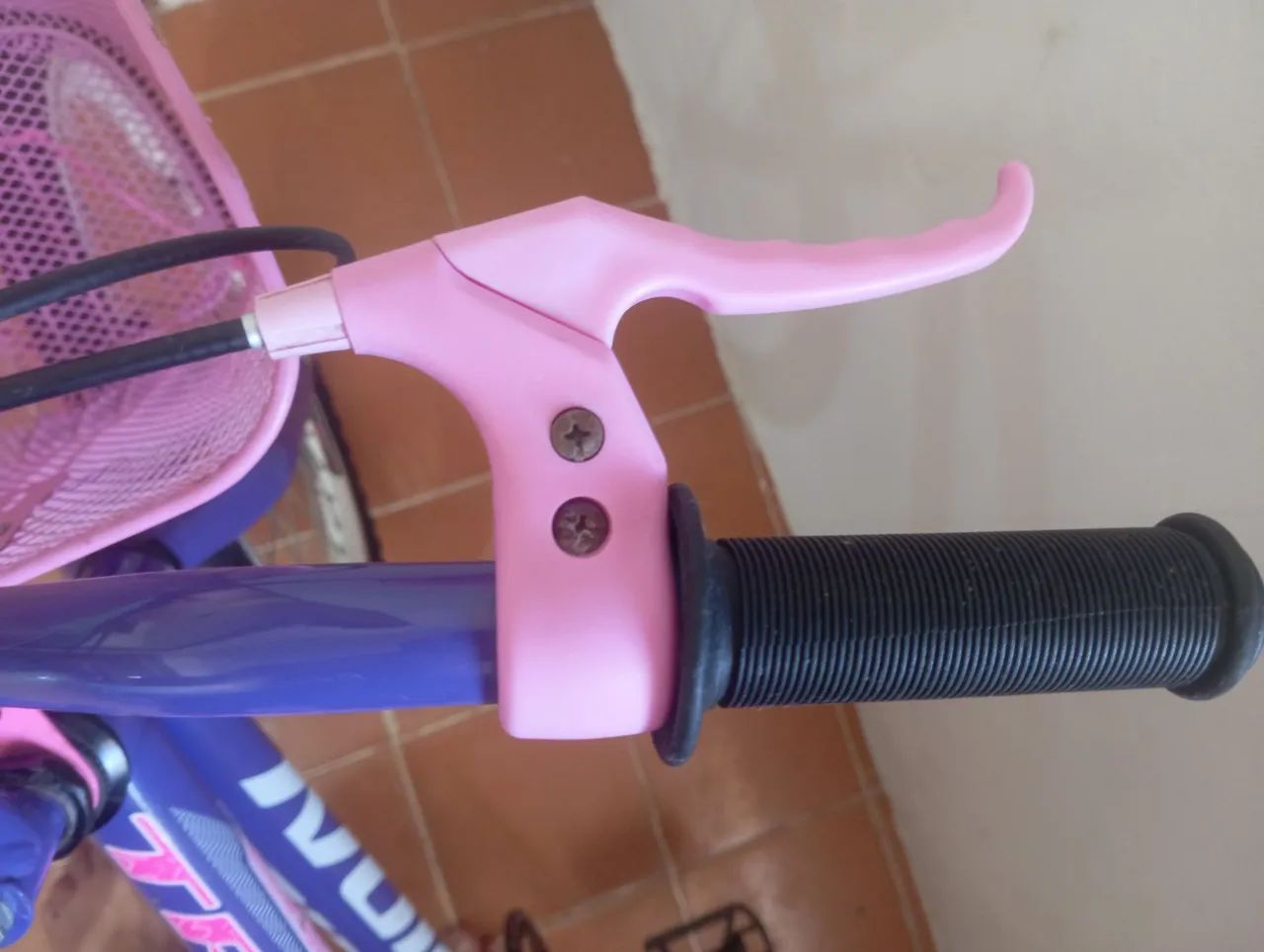 Bicicleta Aro 20 Feminina Seminova - Foto 2