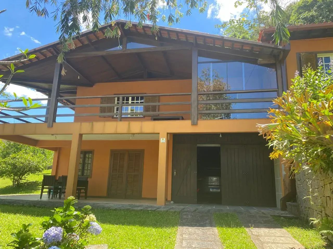 Casa para venda com 420 metros quadrados com 4 quartos - Foto 2