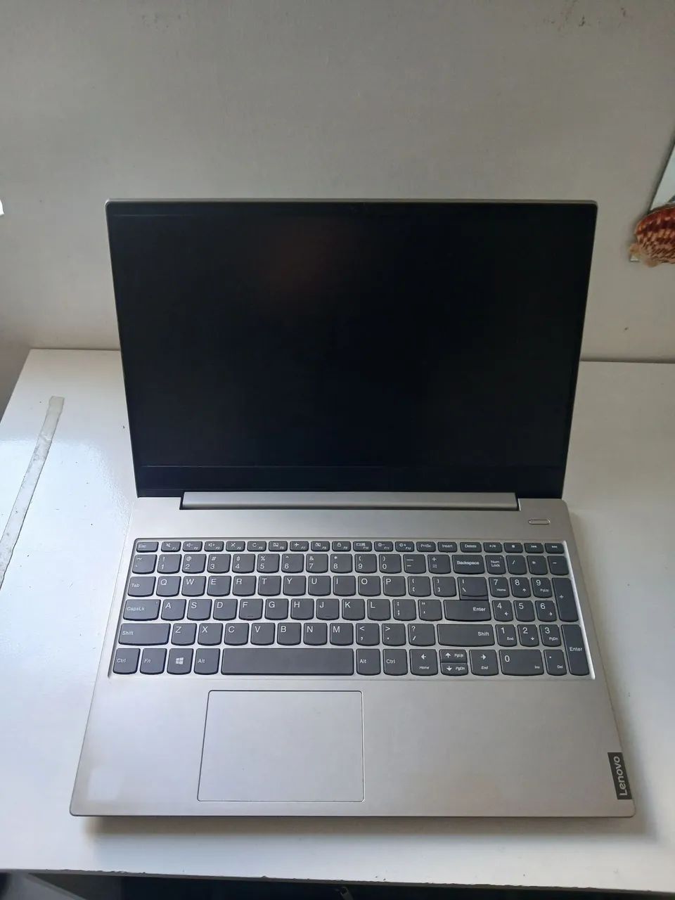 Notebook IdeaPad 330 Core i5 8a 8GB RAM 256 SSD  - Foto 4