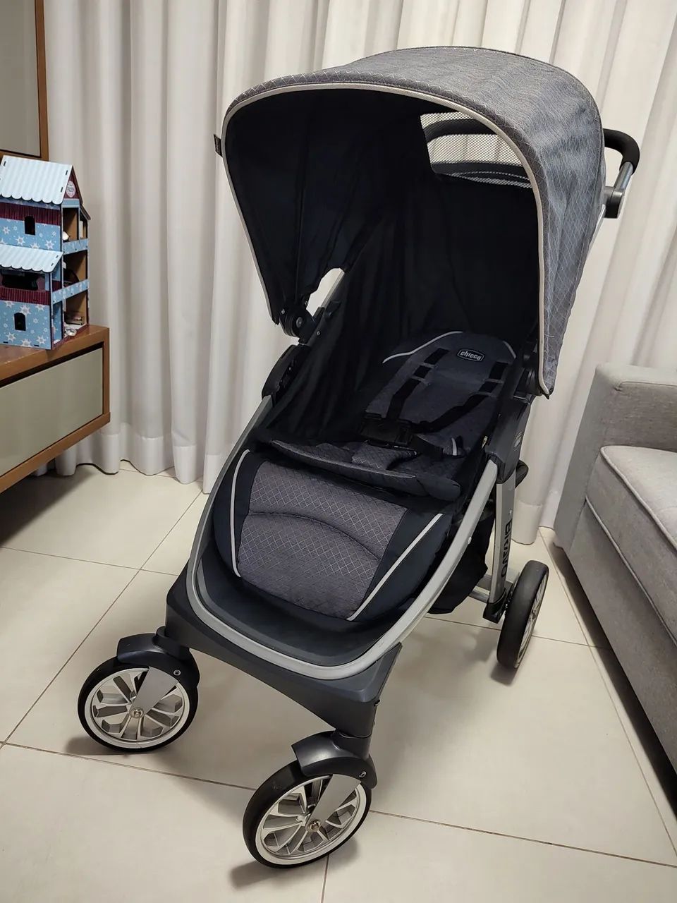 Kit Carrinho de bebê Chicco Bravo + Bebê conforto