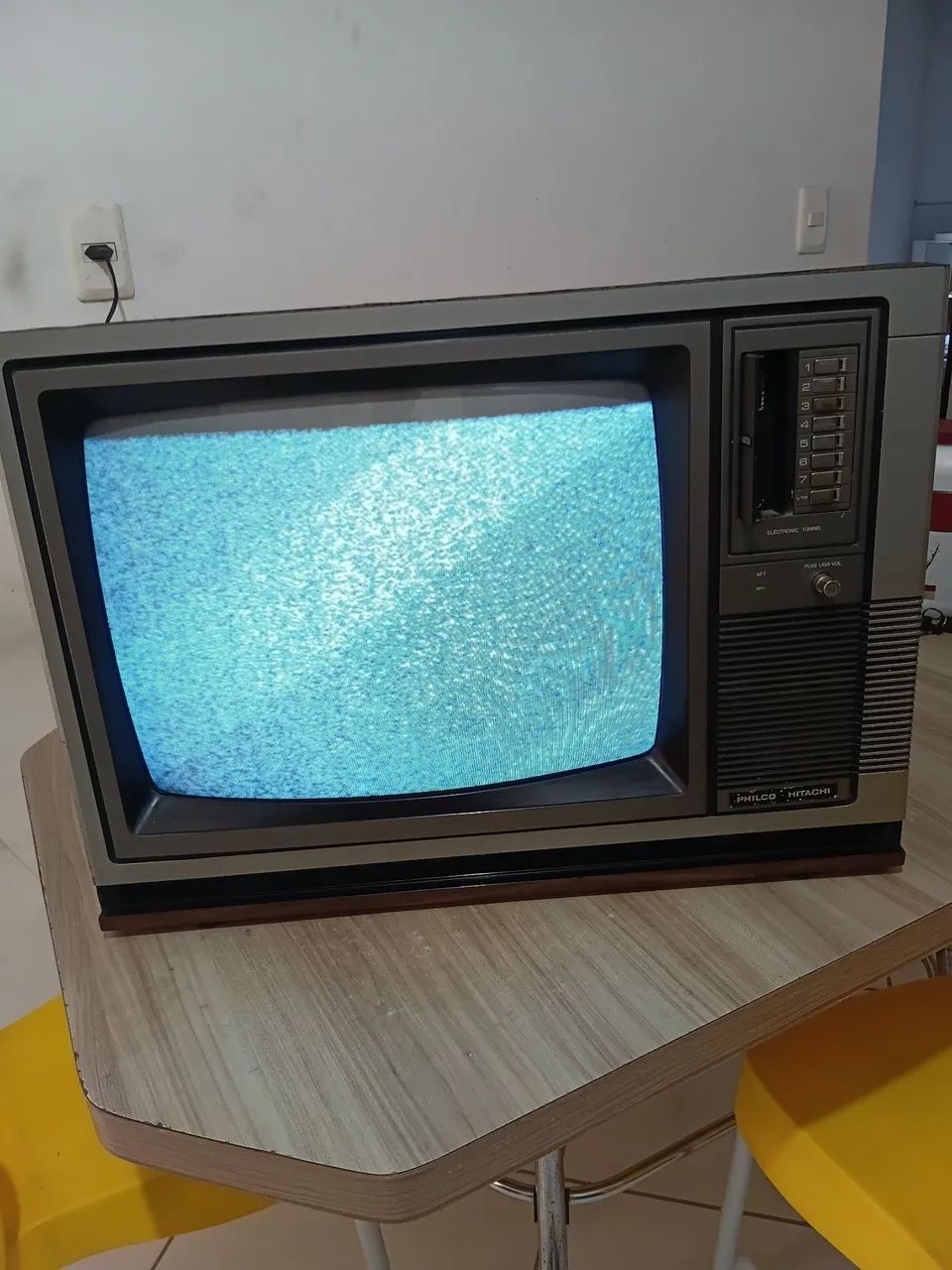 Tv de tubo Philco Hitachi 
