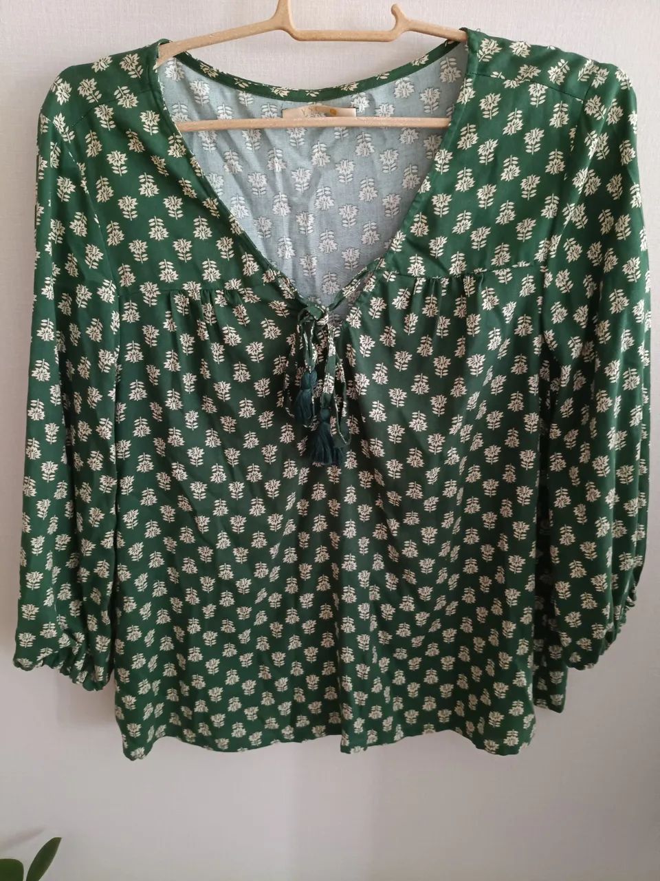 2 blusas estilo bata  C&A em Viscose P pouco uso 