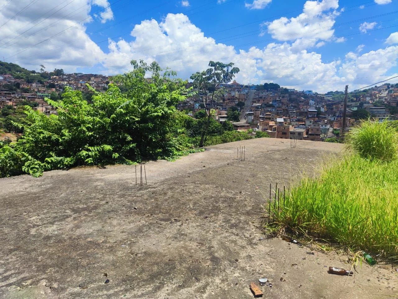 Lote em área urbana com fundação e galpão  - Foto 4
