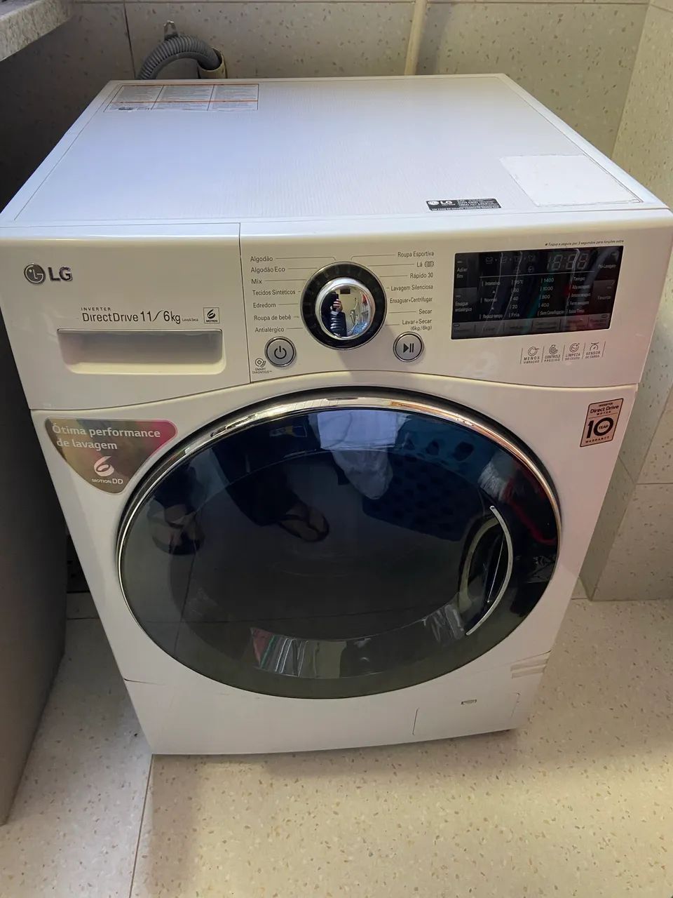 Lava e seca LG 11kg - 220v - funcionando perfeitamente  - Foto 4