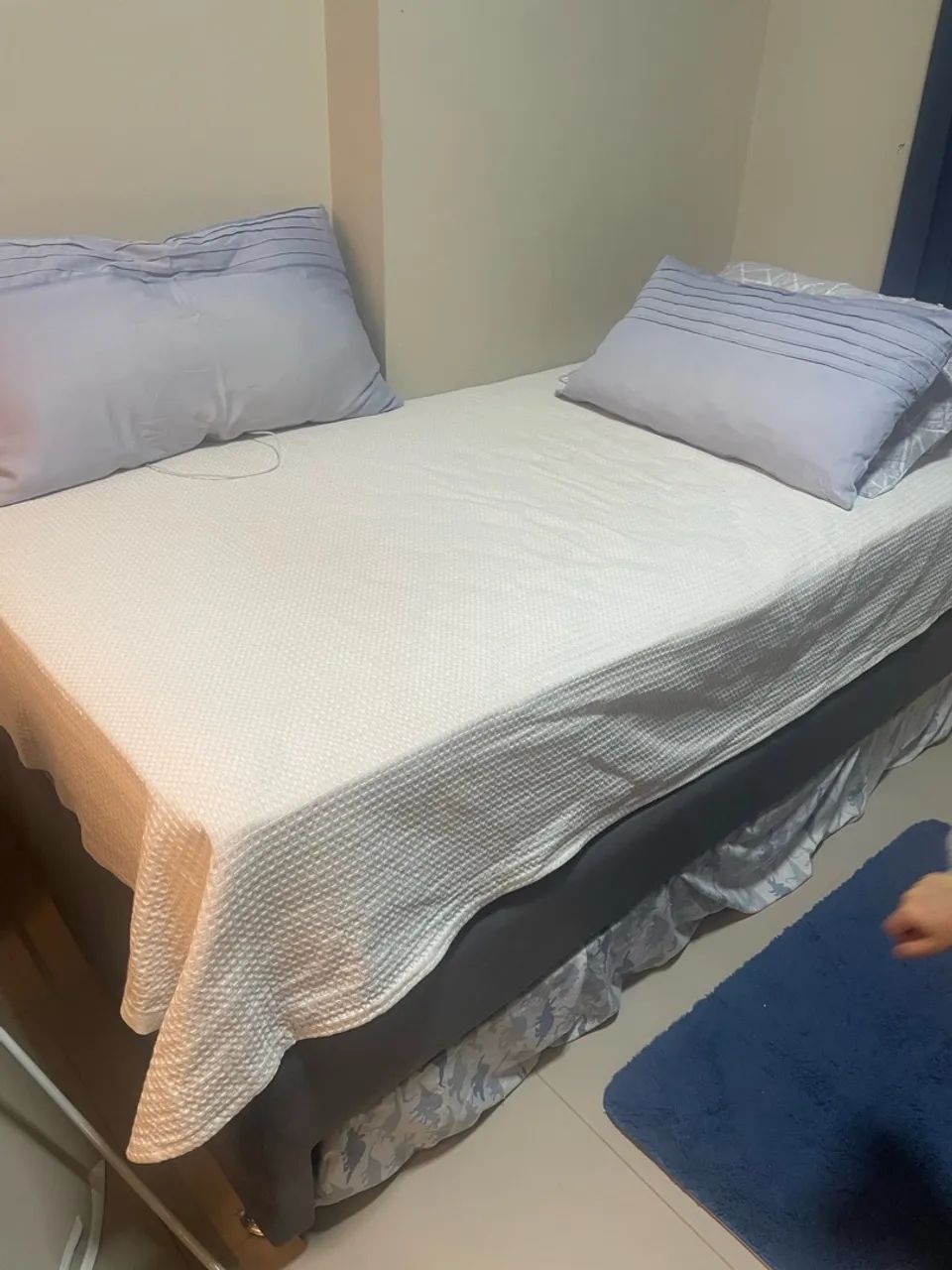 Cama de solteiro baú! Novinha!