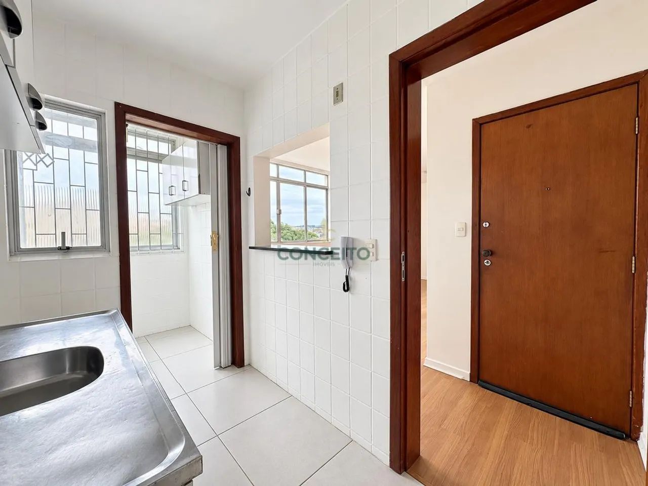 Apartamento com Vista para o Mar e bem próximo ao Parque de Coqueiro | 2 Dormitórios, Sol  - Foto 5