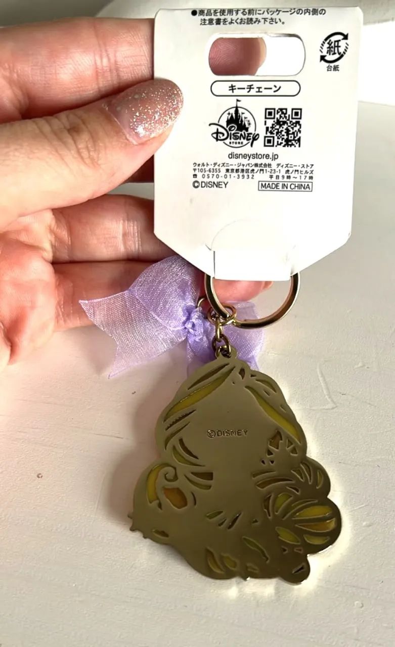 chaveiro rapunzel disney store japão - Foto 3