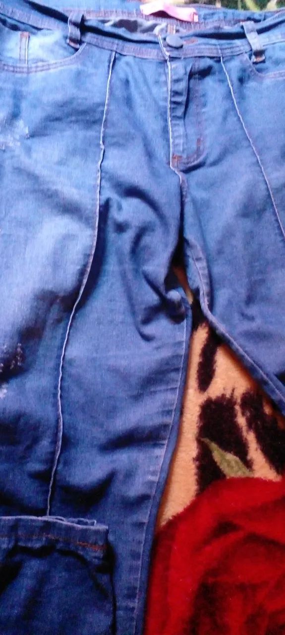 Calça jeans com laycra 46 femenina  - Foto 2