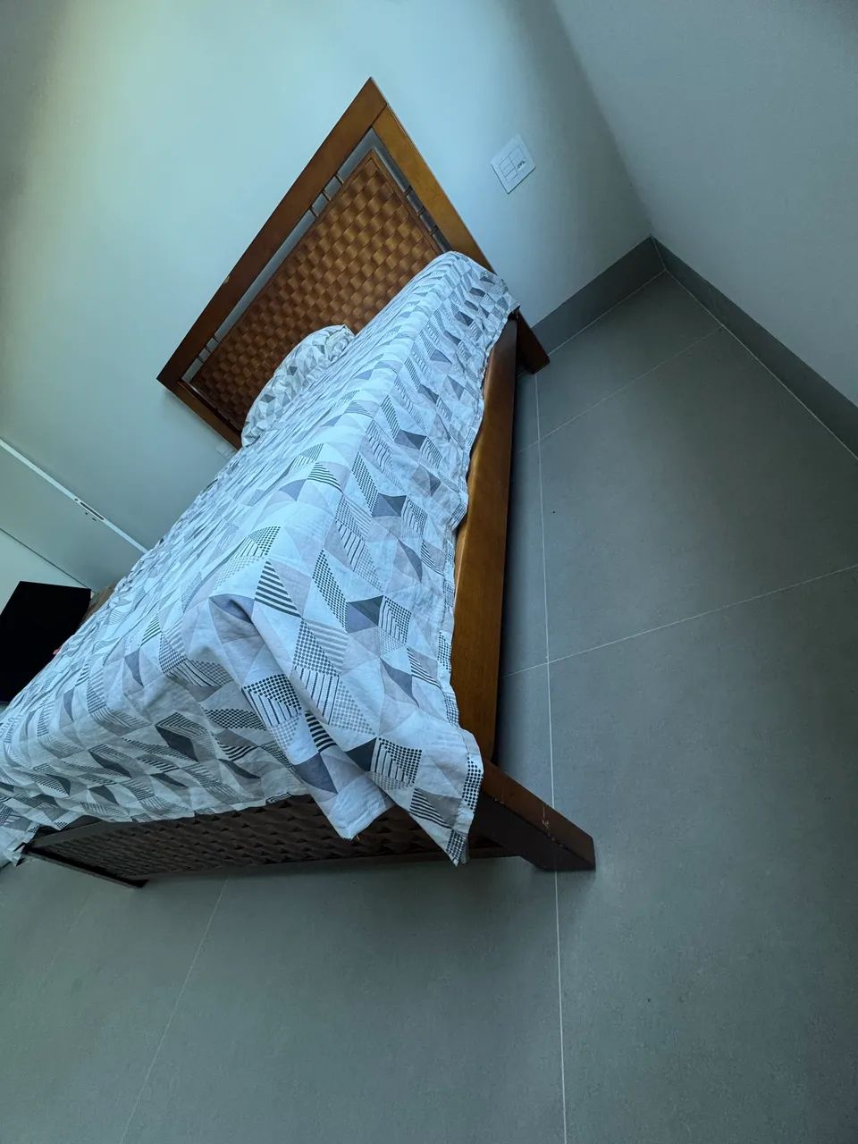 Cama Quen com colchão  - Foto 2