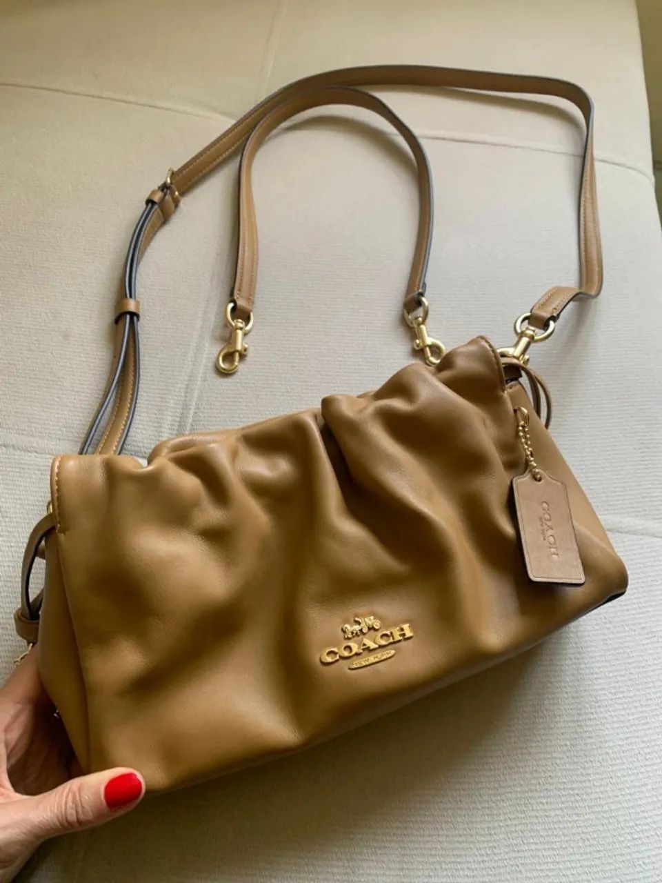 Bolsa Coach em couro - modelo Faye Shoulder Bag - Foto 2