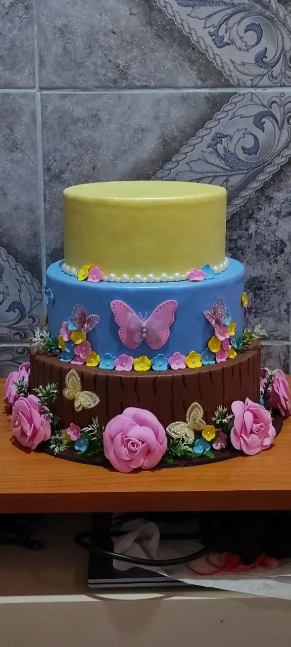 Bolo ( tema jardim encantado) - Foto 3