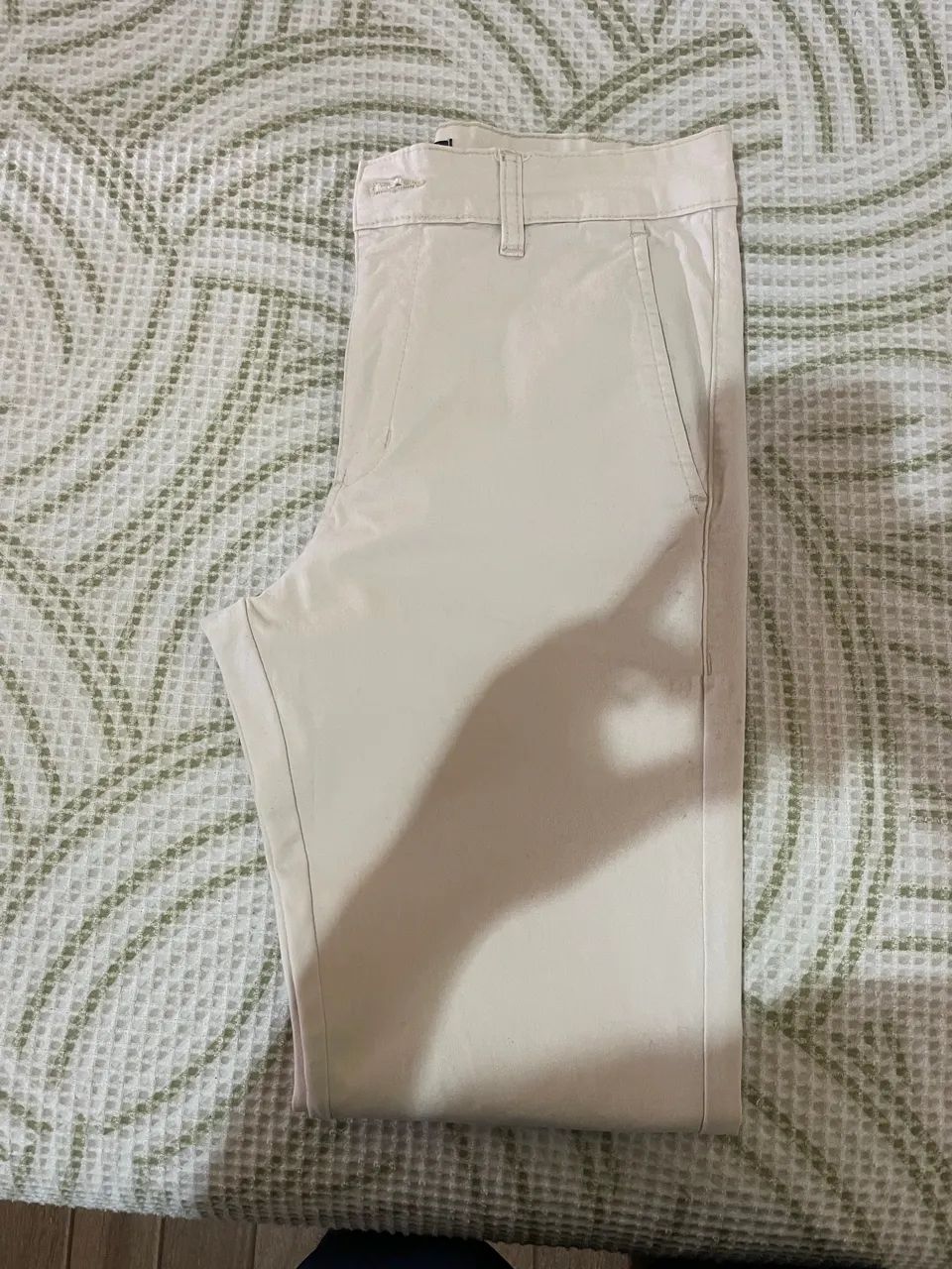 Calça Sarja bege tamanho 38, excelente estado, marca Luidgi  - Foto 2