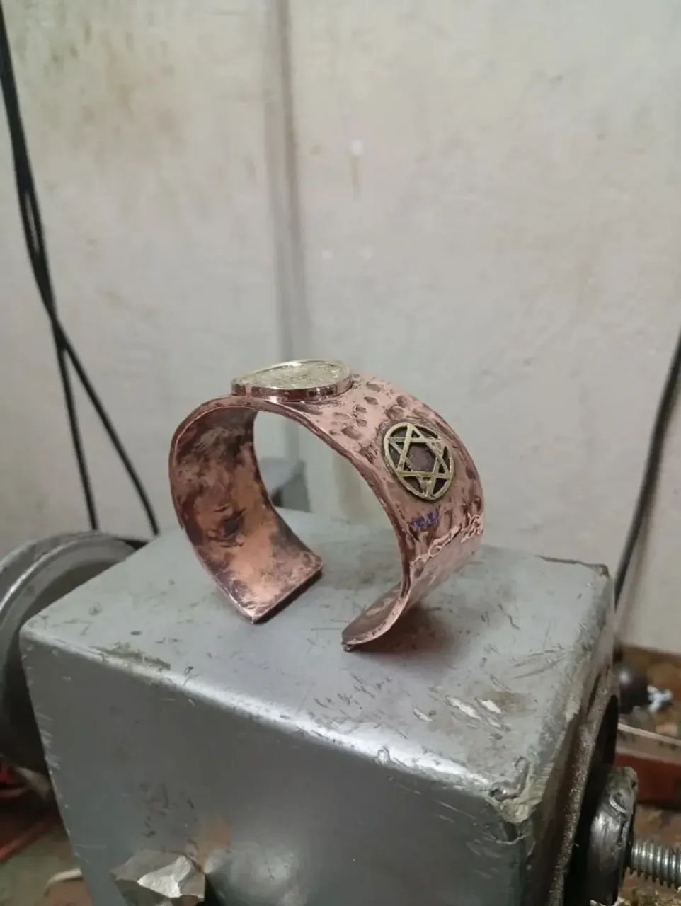 Bracelete personalizado em cobre  - Foto 2