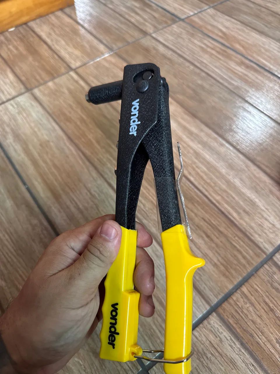 Rebitador Manual Profissional Vonder 10 Polegadas Com 4 Bicos - Foto 3