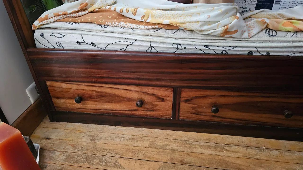 Cama de solteiro menor que o padrão com 2 gavetões, de jacarandá - Foto 2