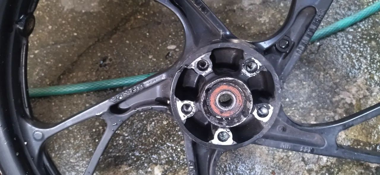 Escada e roda pe de galinha  - Foto 4