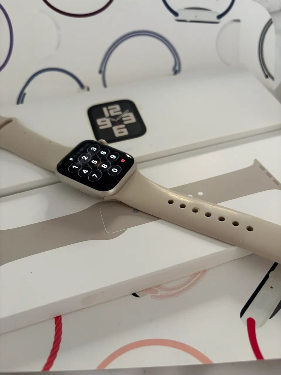 Apple Watch SE 2 geração starlight 